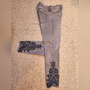 LVPL gray denim jeans with embroidery